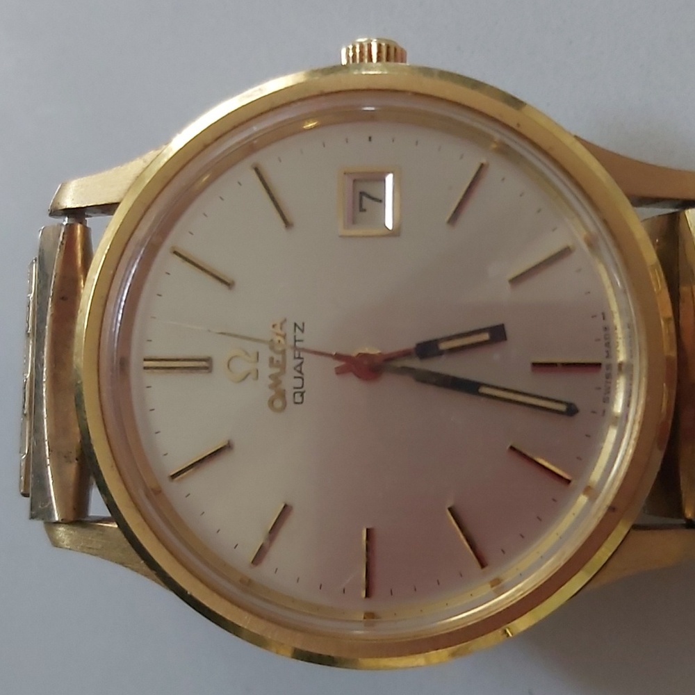 Omega Gold Quartz Watch - Picture 2 of 15